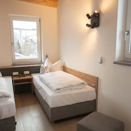 Victoria Apartment *